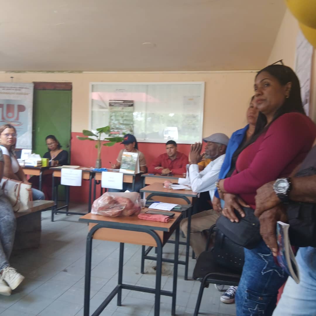 Hoy 06-03-2026, en la Extension de la Clodosbaldo Russian Cumana, ciudad de cariaco realizacion de foro multimodal de avance agroecologico.